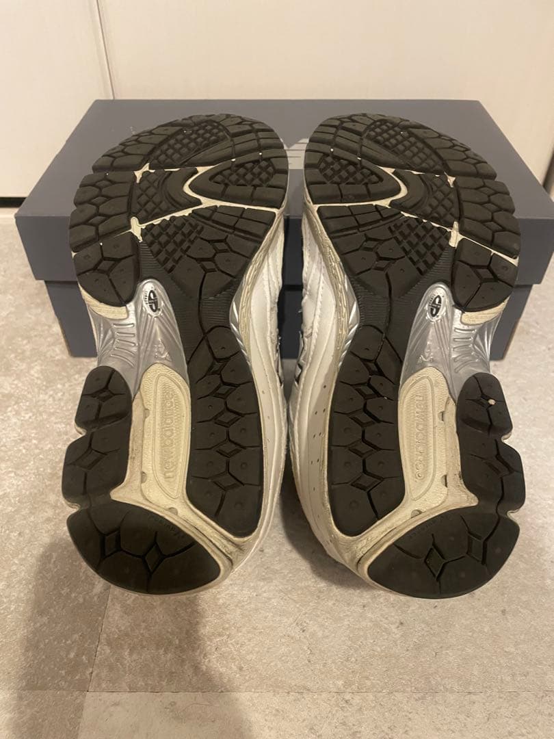 New Balance ML2002RQ 24.0cm ホワイト