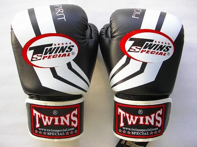 新品 正規 TWINS 本格ボクシンググローブ 本革製 サイズ選択 Fs黒白