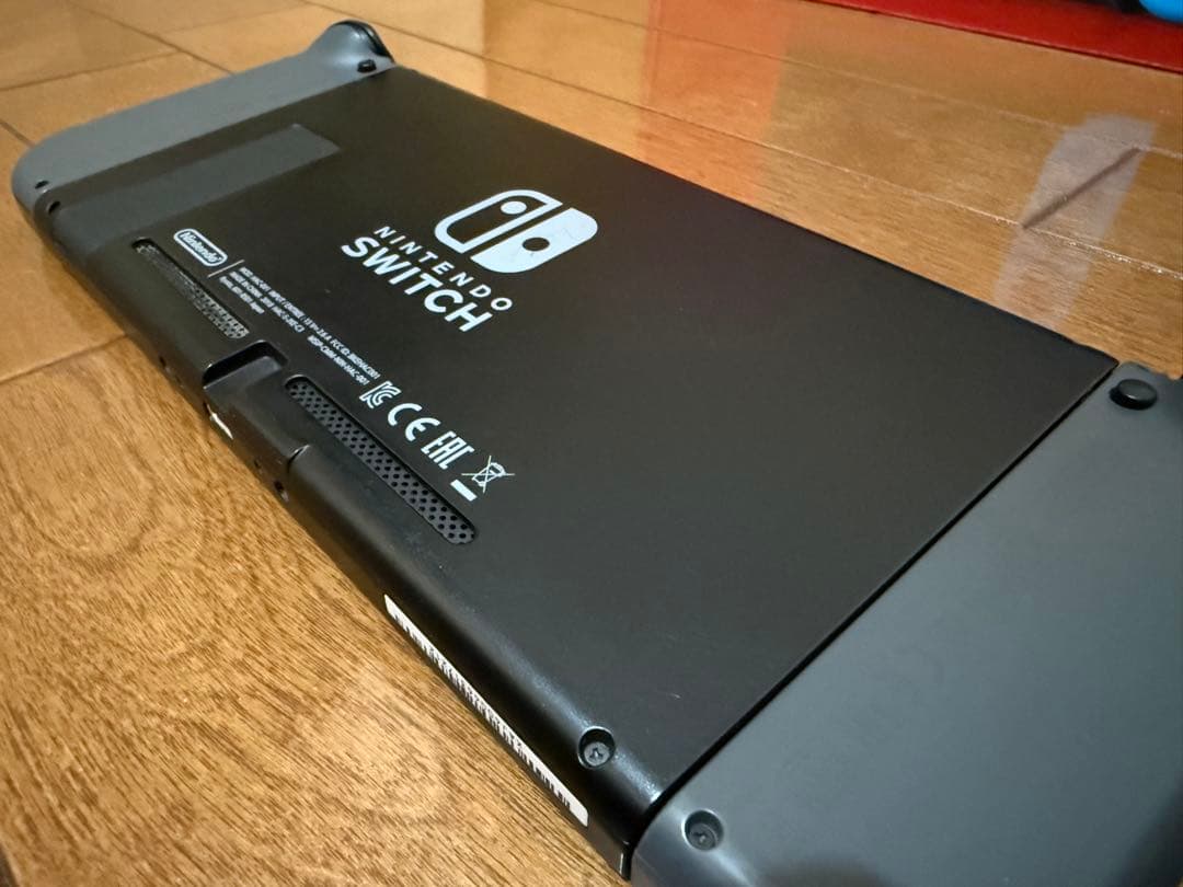 Nintendo Switch 本体 箱あり 美品 動作確認済み(SDカード付)