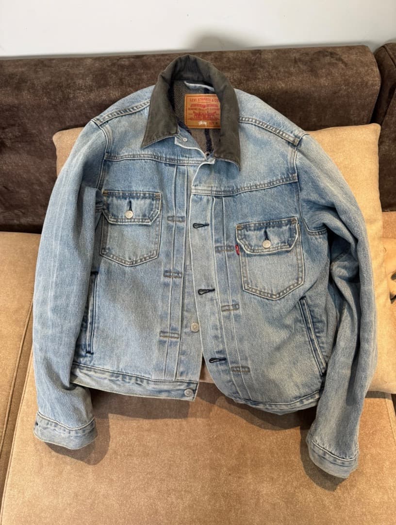 ジャケット・アウター STUSSY x Levi's EMBOSSED TRUCKER JACKET