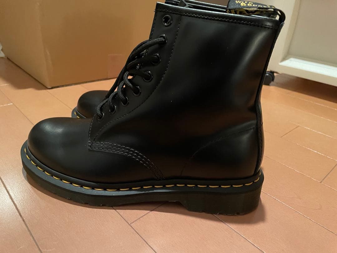 御*道様 新品箱付き　ドクターマーチン　8ホールブーツ