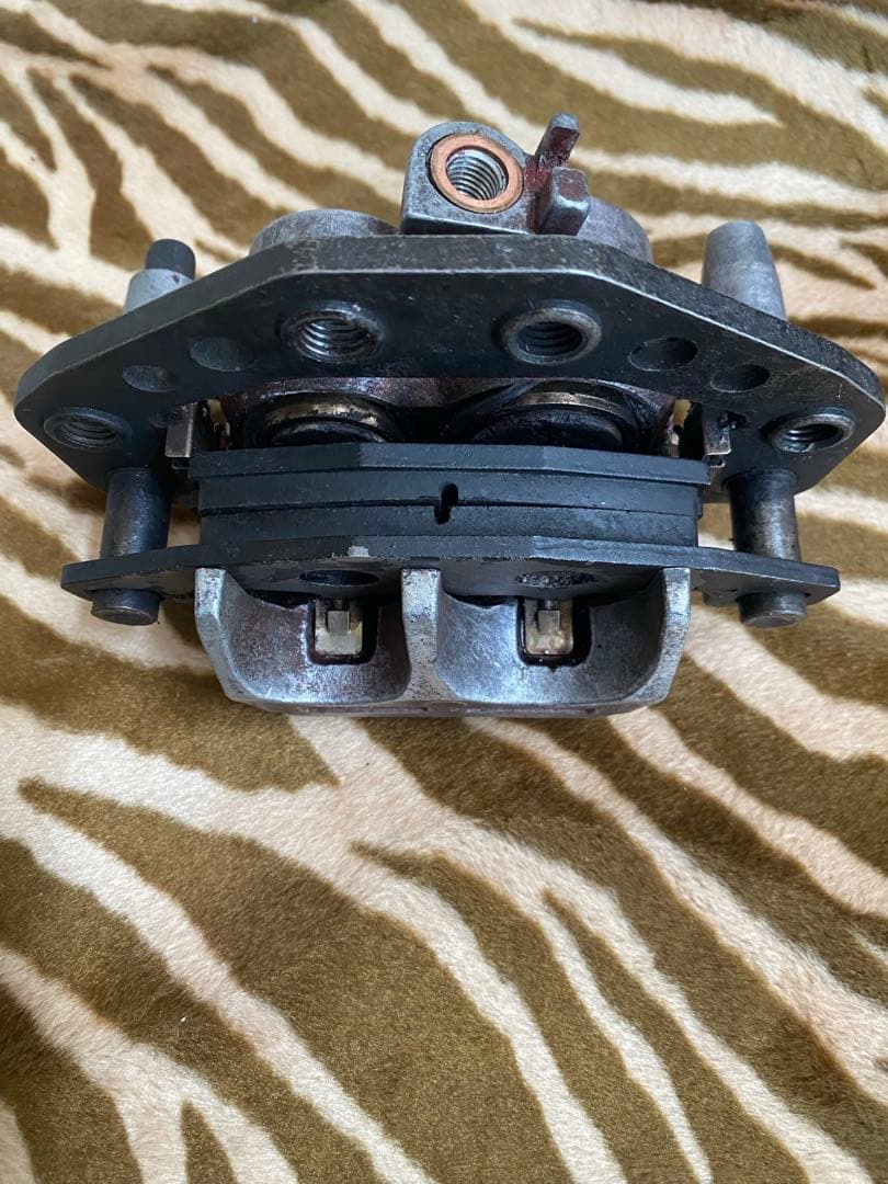 最終値下げ　ゼファー750 純正キャリパー　前後1台分