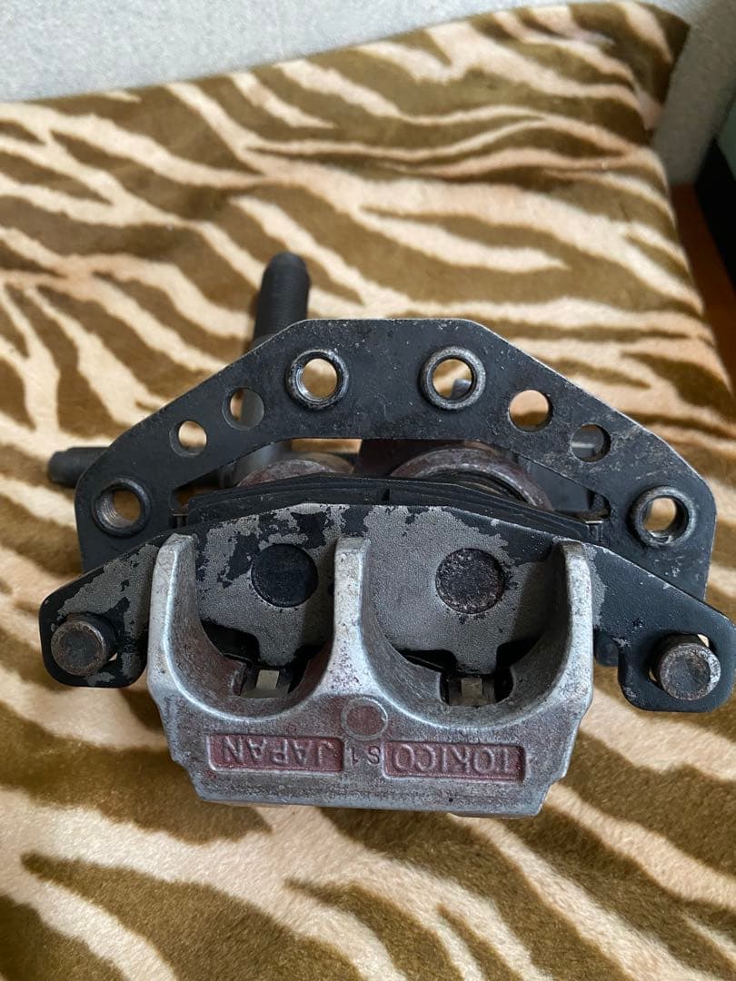 最終値下げ　ゼファー750 純正キャリパー　前後1台分