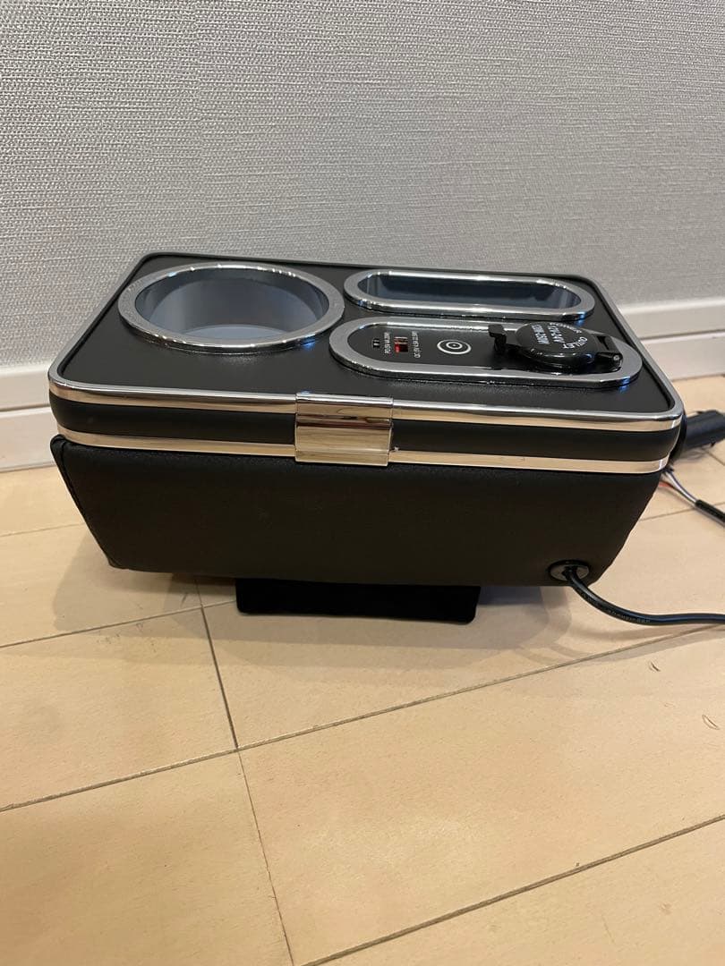 トヨタ　ハイエース　肘掛け