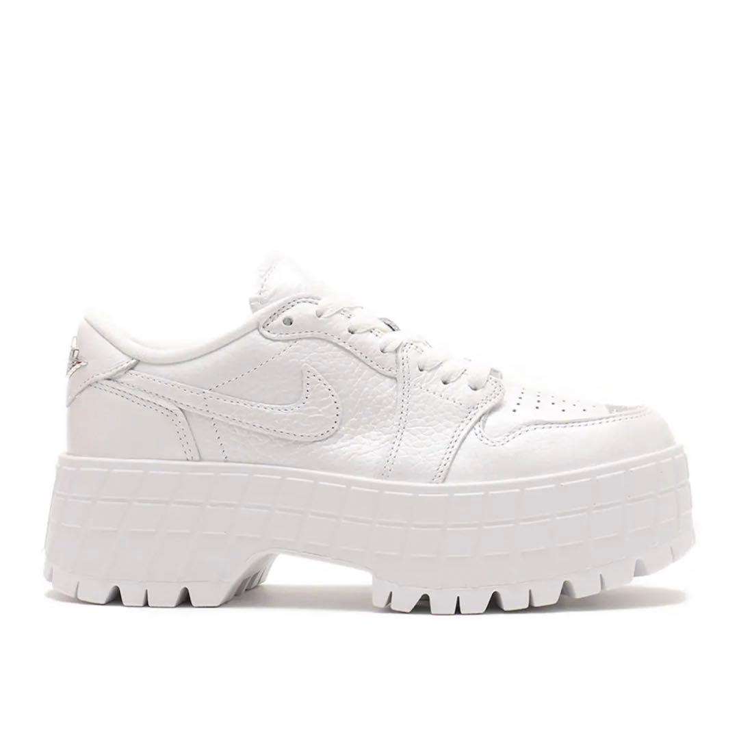 【新品未使用】NIKE エアジョーダン ブルックリン ホワイト 24cm