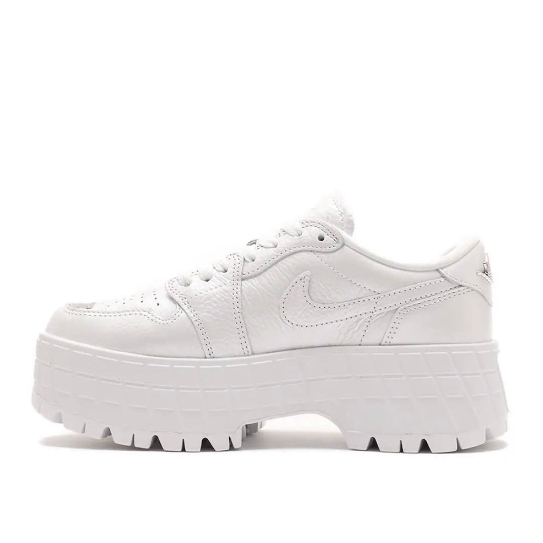 【新品未使用】NIKE エアジョーダン ブルックリン ホワイト 24cm