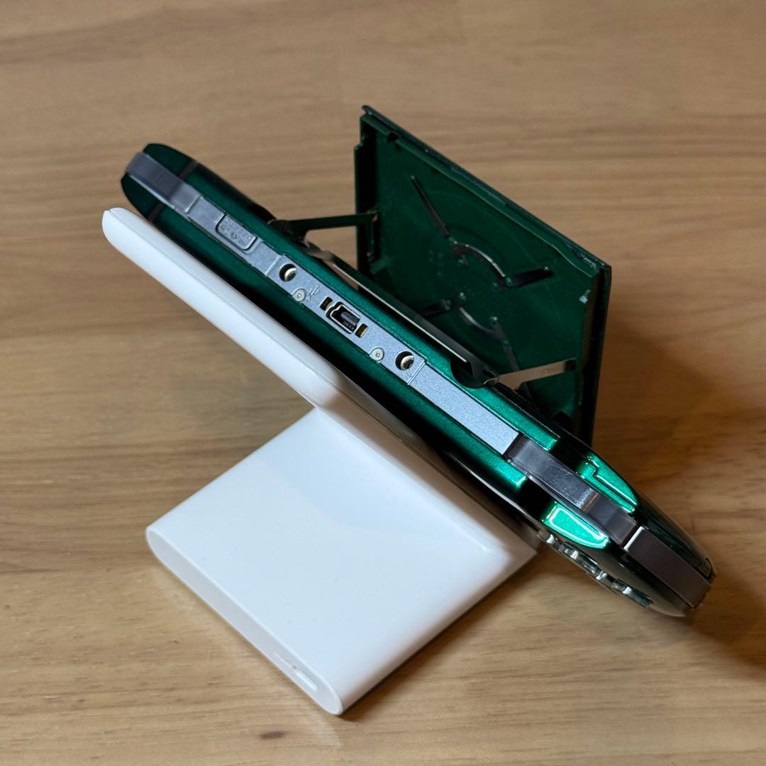 4-466 PSP-3000 スプリティッド グリーン