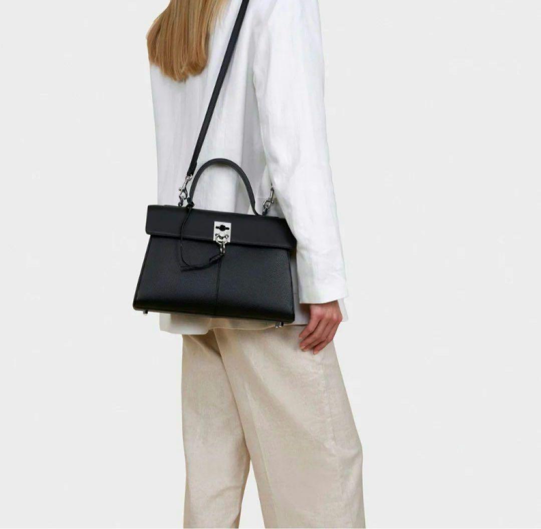 CAFUNEカフネ レザー　スタンス　ショルダー　ハンドバッグ