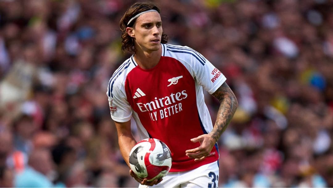 【正規品】イタリア代表 カラフィオーリ アウェイユニフォームＬサイズ新品未使用