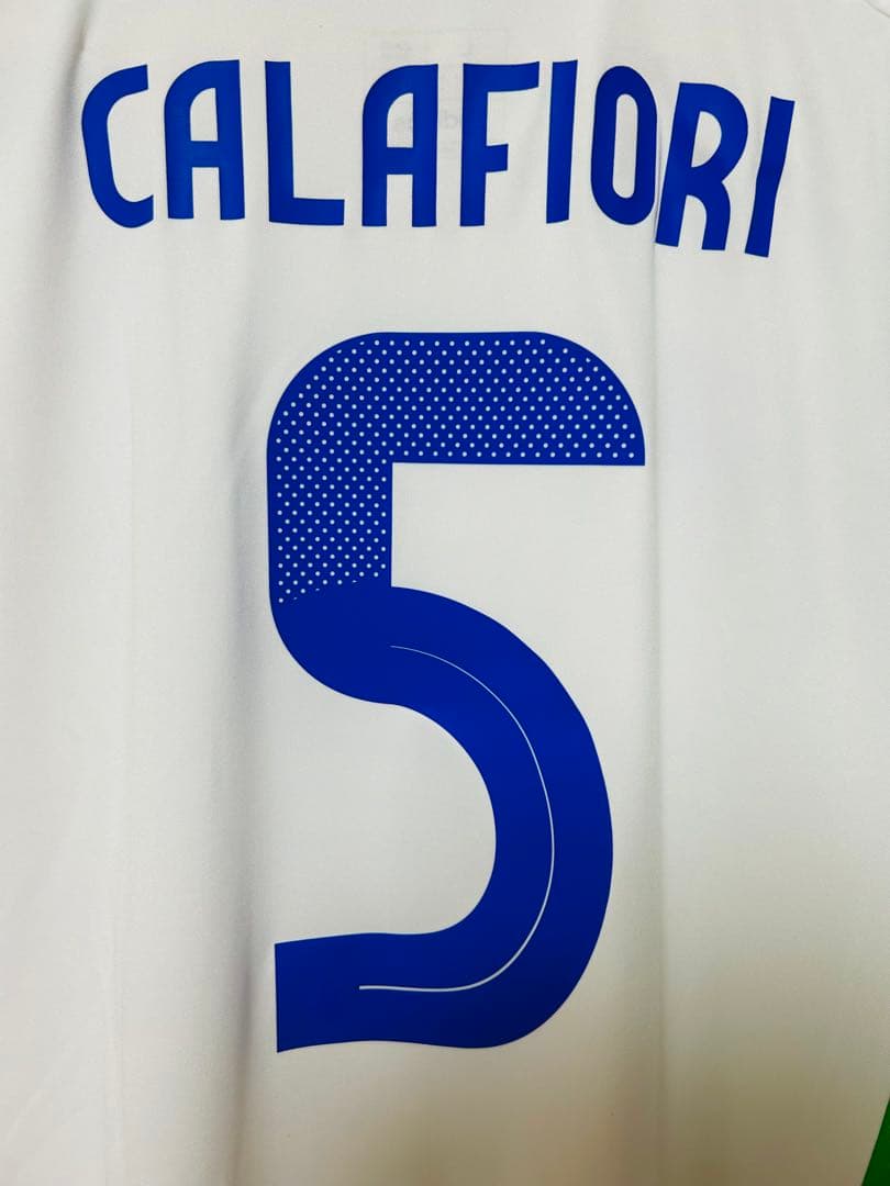 【正規品】イタリア代表 カラフィオーリ アウェイユニフォームＬサイズ新品未使用