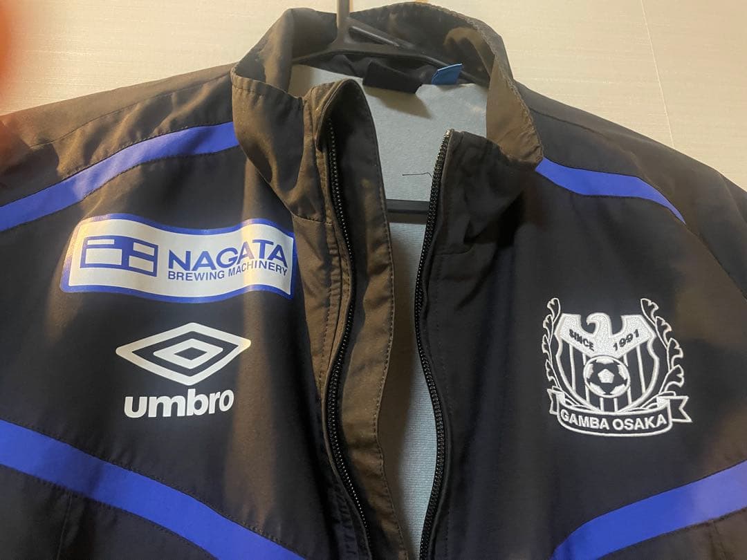ガンバ大阪 ウォーマー　選手支給品　カラータグ　スタッフ用　2021? 移動着