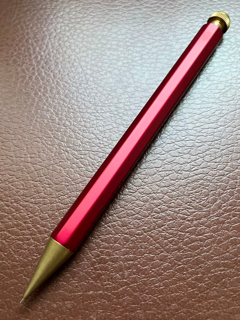 カヴェコスペシャル　レッド　限定　シャーペン　0.5 おまけのクリップ付