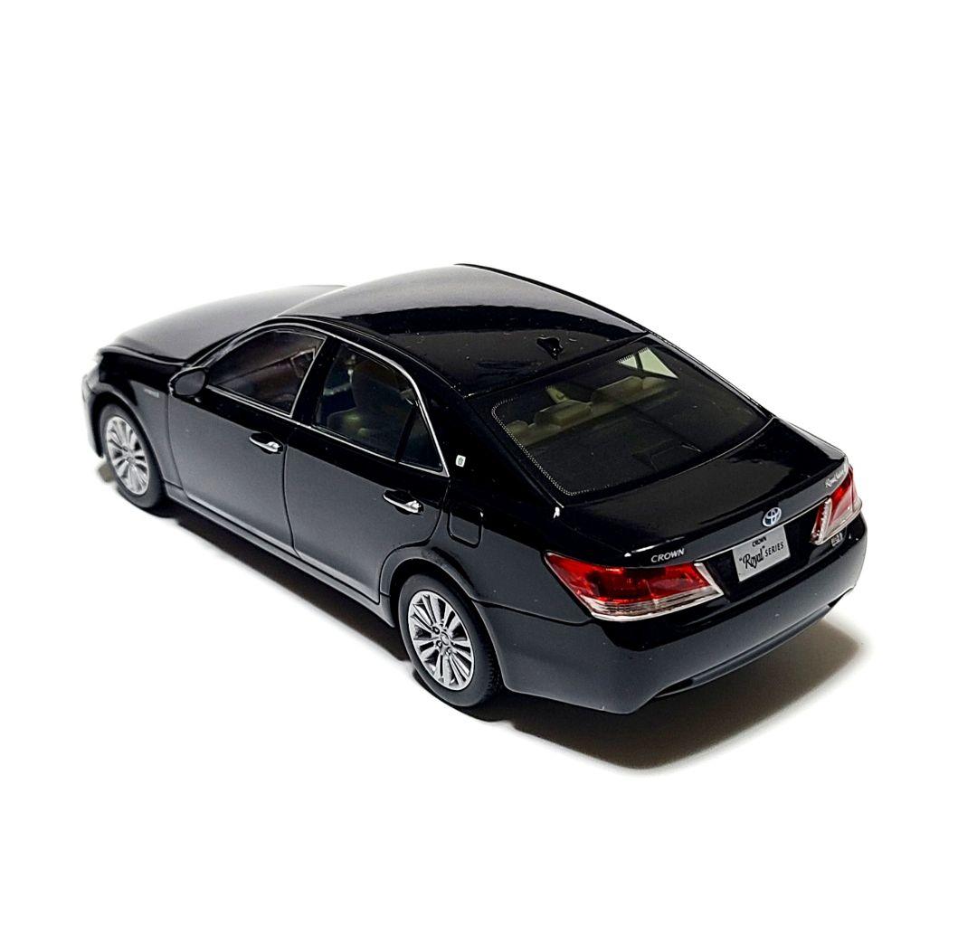 トヨタ 210系クラウンロイサルサルーンG カラーサンプル