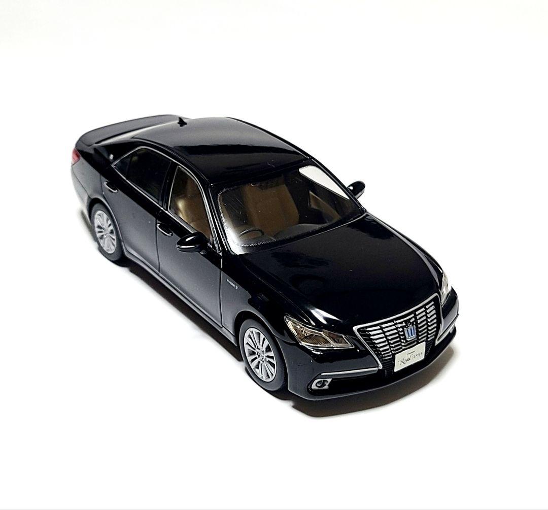 トヨタ 210系クラウンロイサルサルーンG カラーサンプル