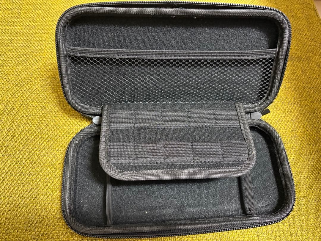 Switchライト　コーラル　ケース付き