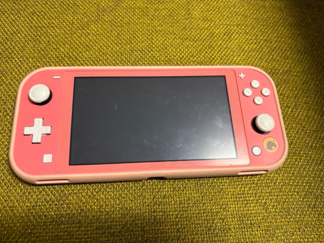 Switchライト　コーラル　ケース付き