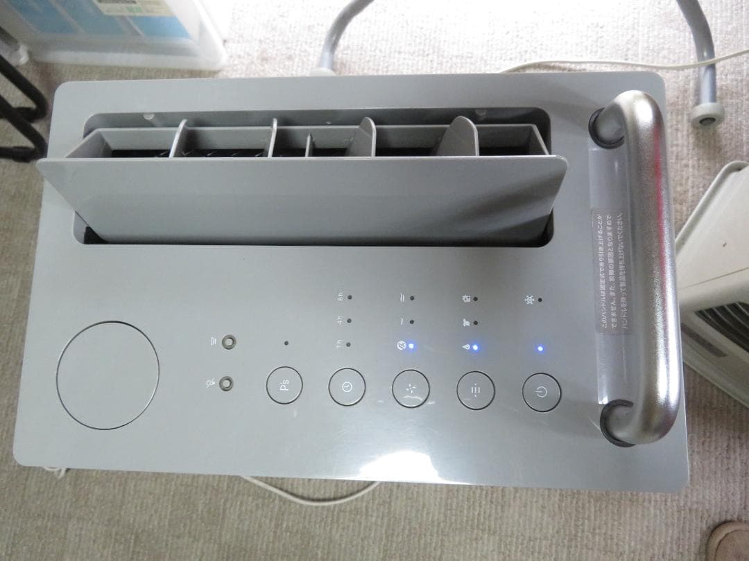 CADO　カドー　除湿器　DH-C7100　2019年製　本体のみ