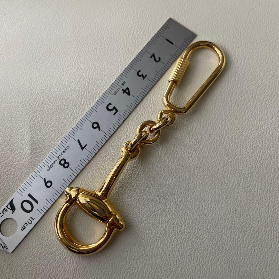 GUCCI ゴールドキーホルダー