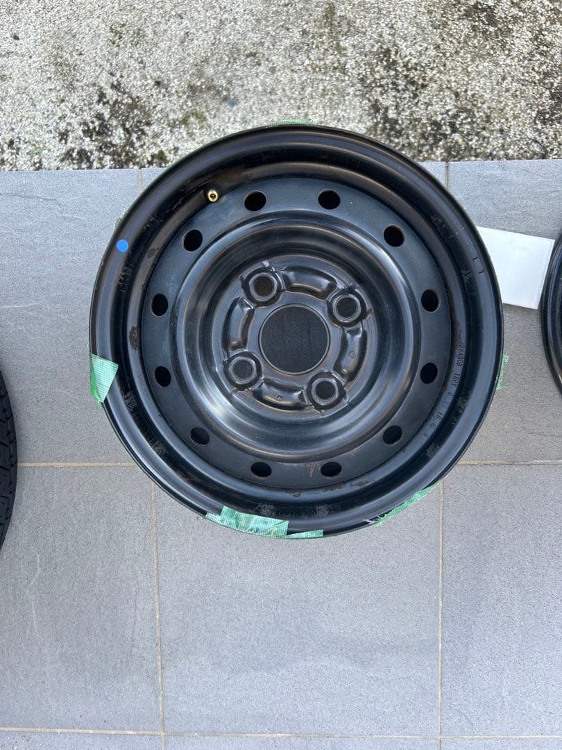 タイヤと鉄ホイール