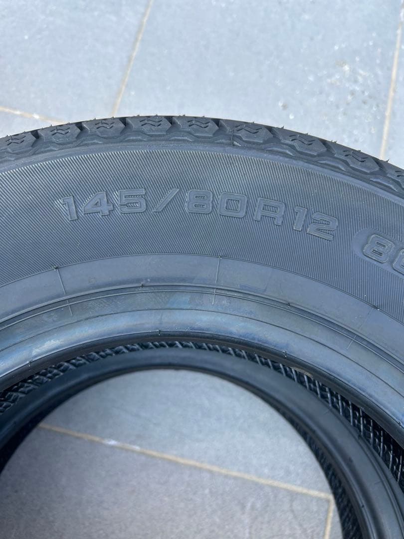 タイヤと鉄ホイール