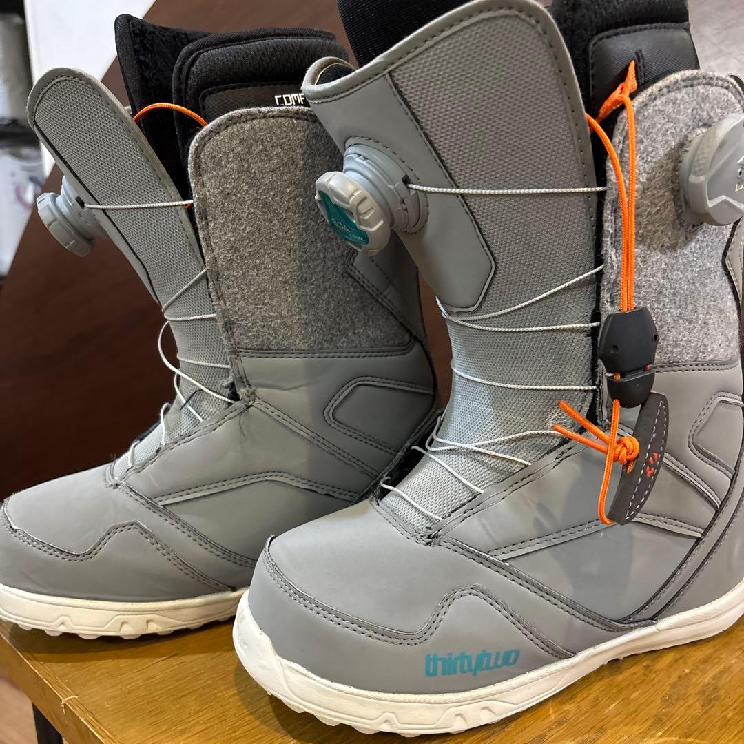 thirtytwoキッズ.女性用スノーボードブーツ グレー