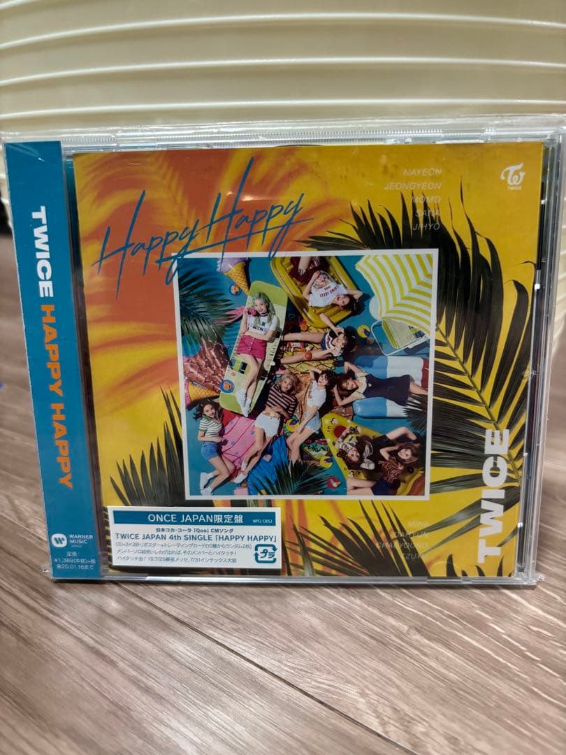 twice まとめ売り (CD、トレカ48枚、バッチ、グッズ)