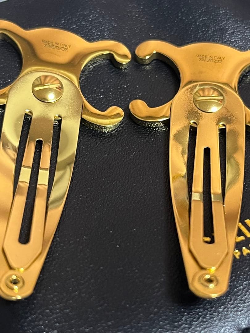 【本日中】CELINE トリオンフ ゴールド ヘアアクセ