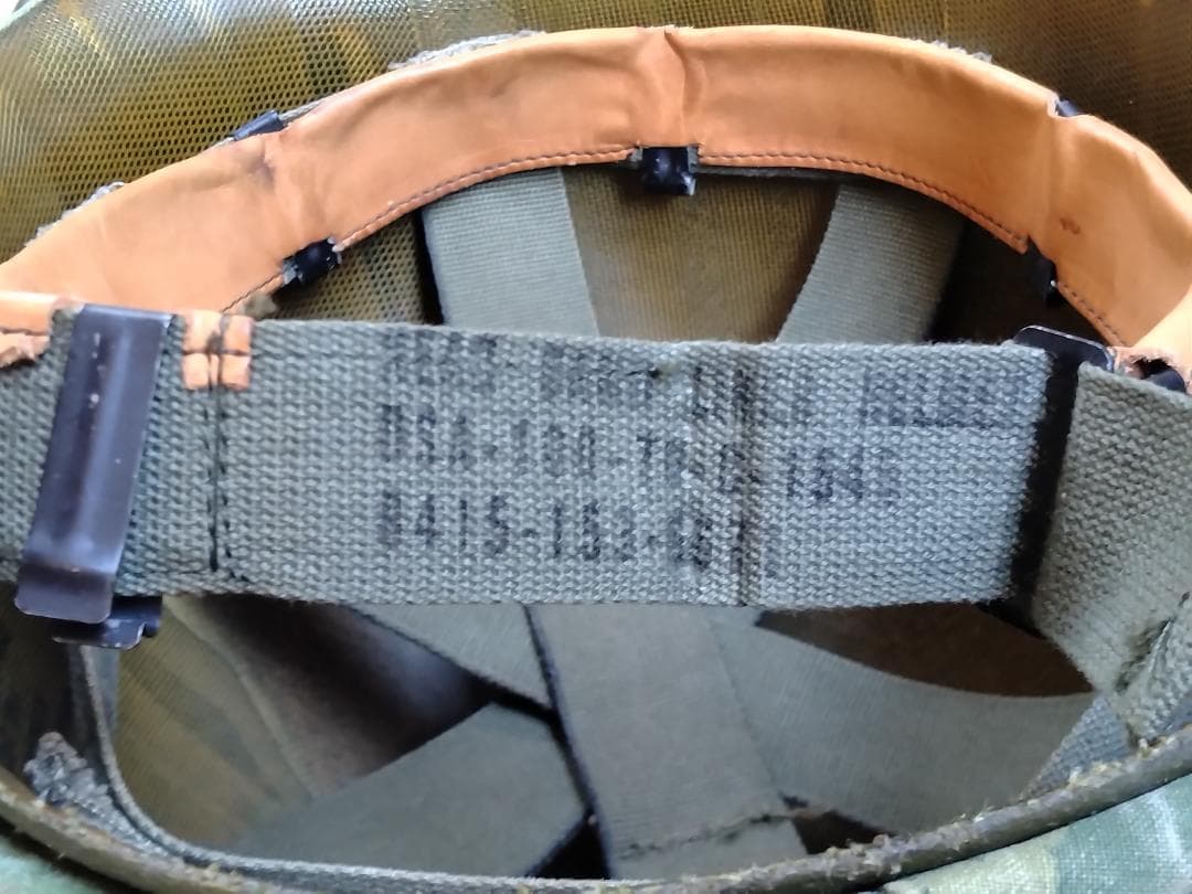 スチールヘルメット 鉄帽