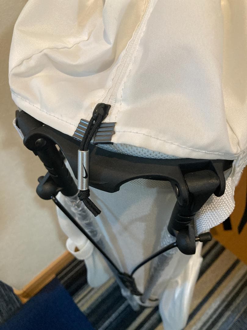 【廃盤品】ナイキ キャディバッグ ゴルフバッグ ホワイト スタンド 軽量モデル