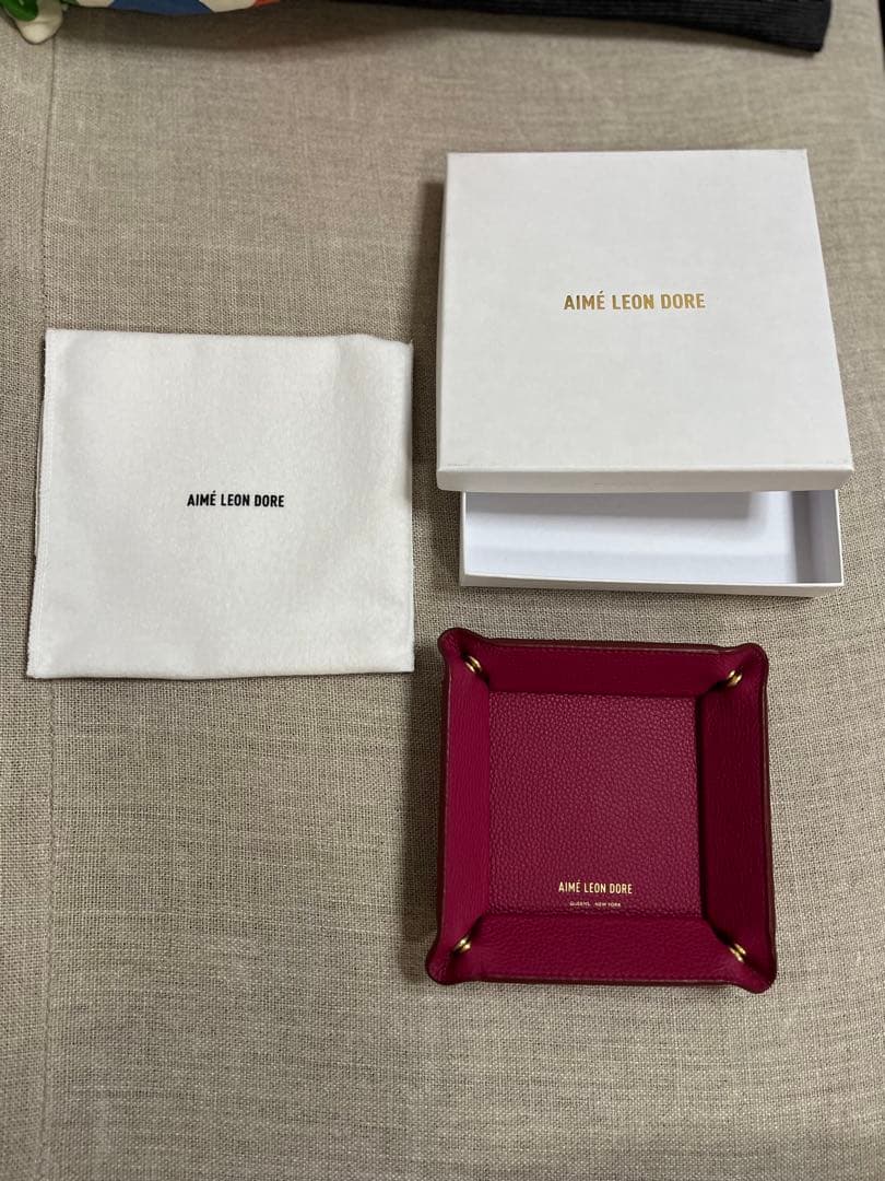 Aime Leon Dore レザートレイ　小物入れ　赤