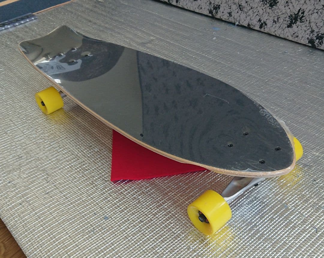 大放出　イエロー　31.5＜税送料2770円込み＞カスタム　前後カービングＴ搭載