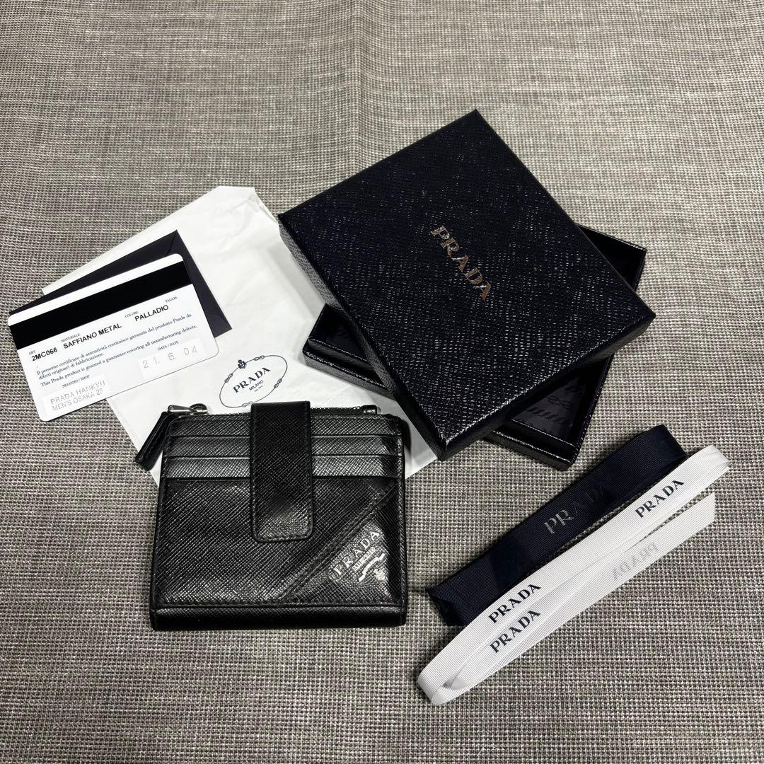 PRADA PALLADIO 二つ折り財布 ブラック