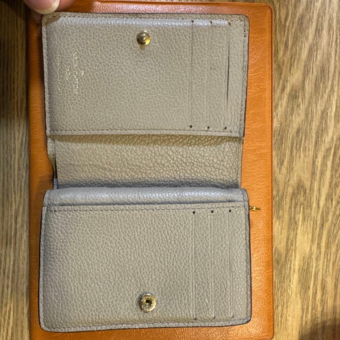 Louis Vuitton グレー 二つ折り財布