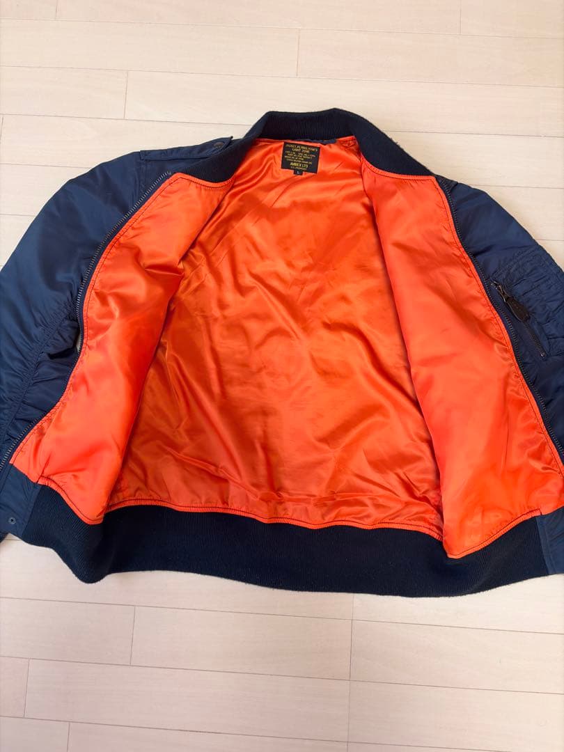 正規品　AVIREX MA-1 フライトジャケット ネイビー