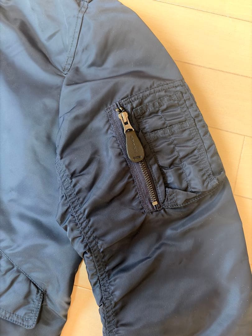 正規品　AVIREX MA-1 フライトジャケット ネイビー