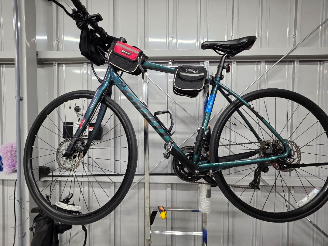 サイクリングシーズン来る！美品現状装備フルセットジャイアントRX２ディスク