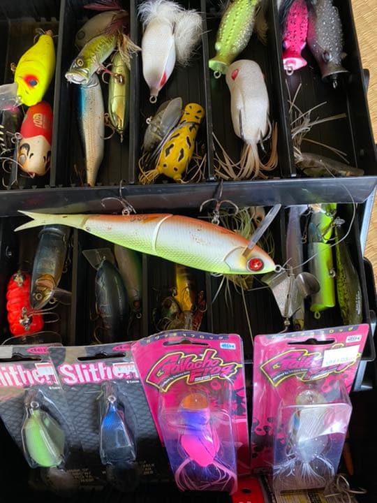 やめるので全て売ります！！