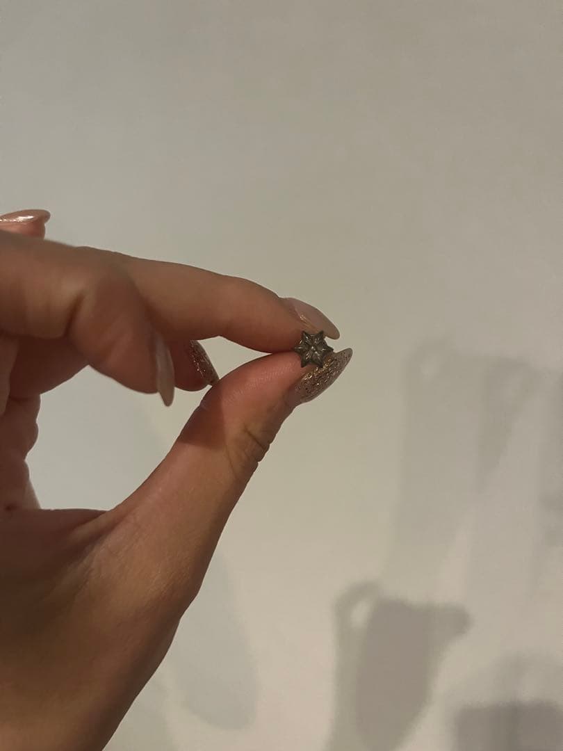 クロムハーツ　星形金属製ピアス 片耳用