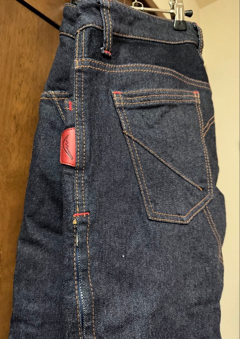 クシタニ 女性用 デニムパンツ L 新品 膝ガード付き 日本製