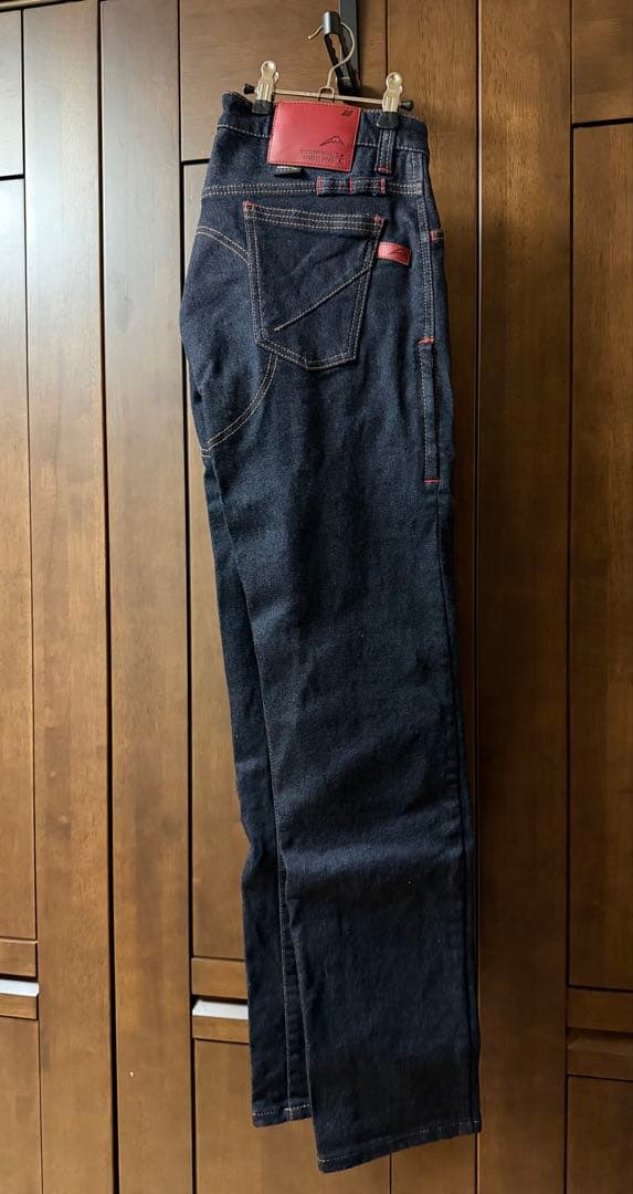 クシタニ 女性用 デニムパンツ L 新品 膝ガード付き 日本製