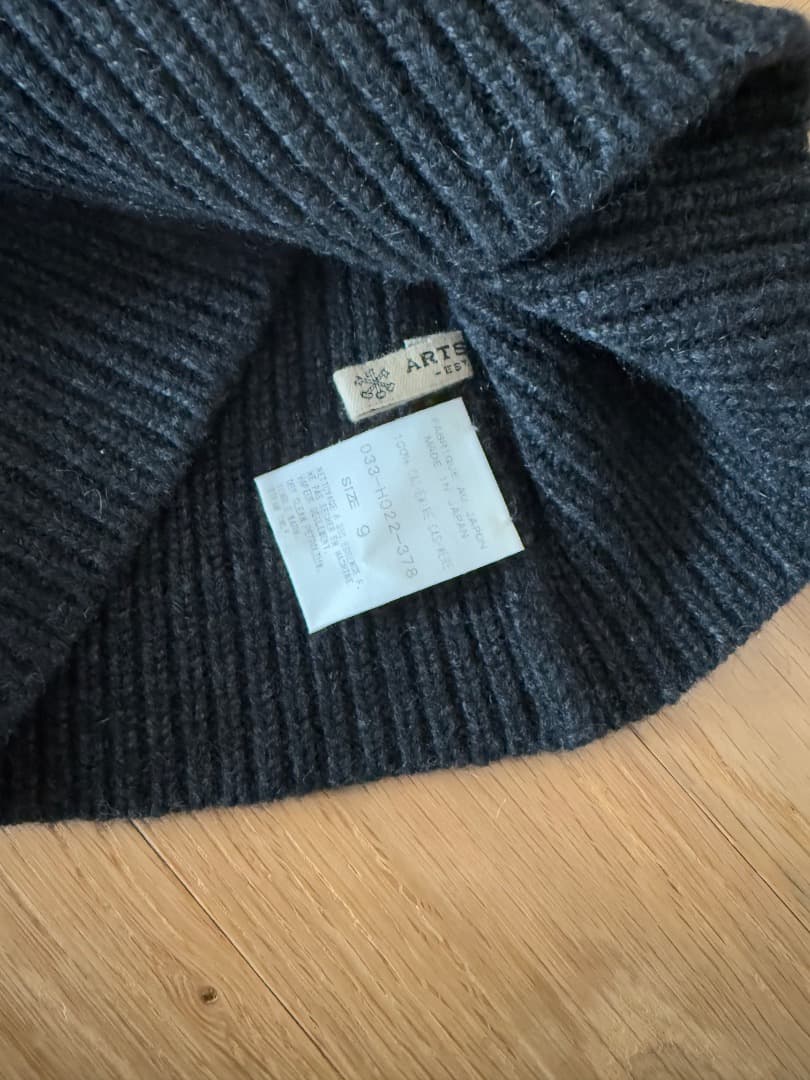 ARTS&SCIENCE カシミア　ニット帽　チャコールグレー　新品