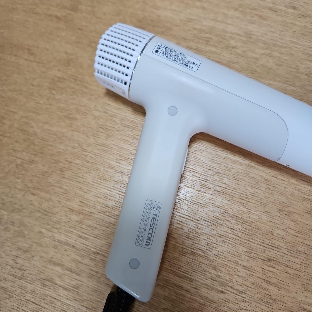 Nobby+ プロテクトイオンヘアドライヤー　ND340A ホワイト