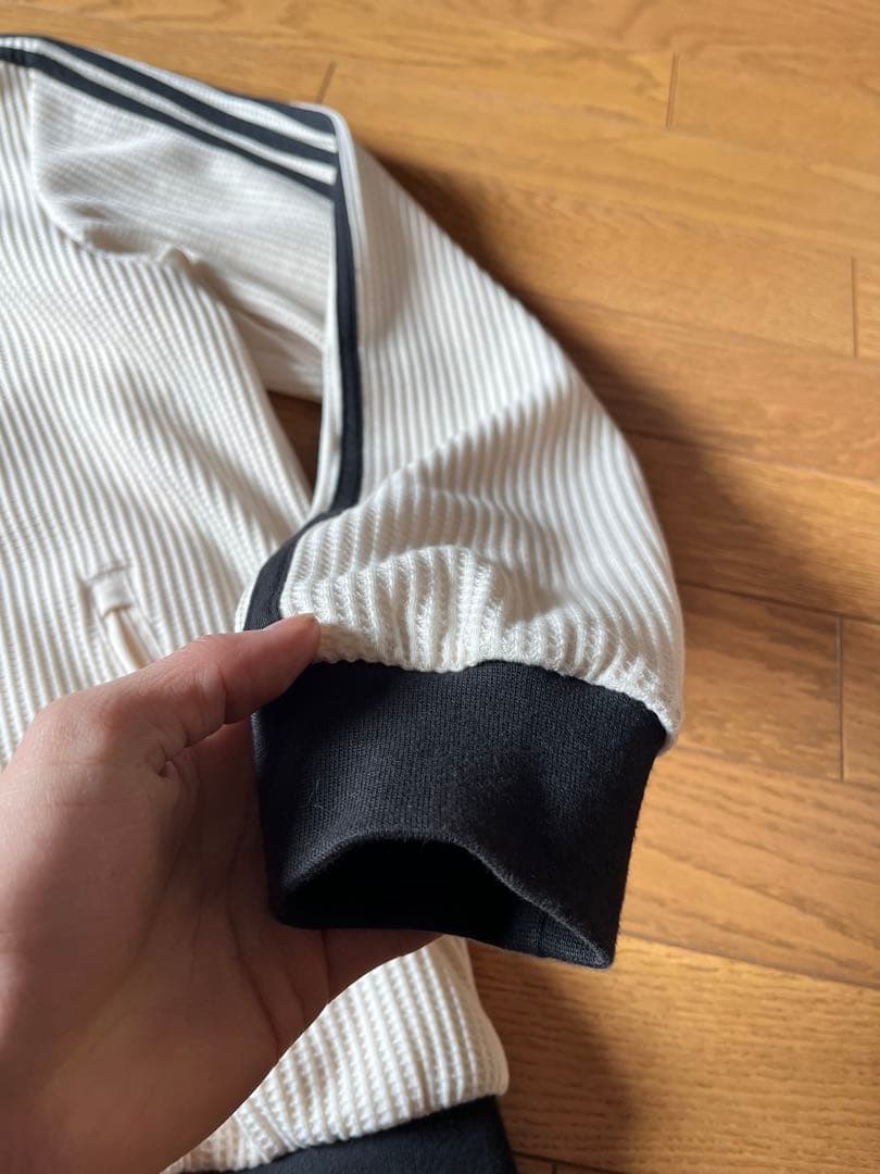 adidas トラックジャケット　ワッフル