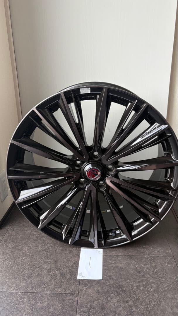 やまちゃん出品