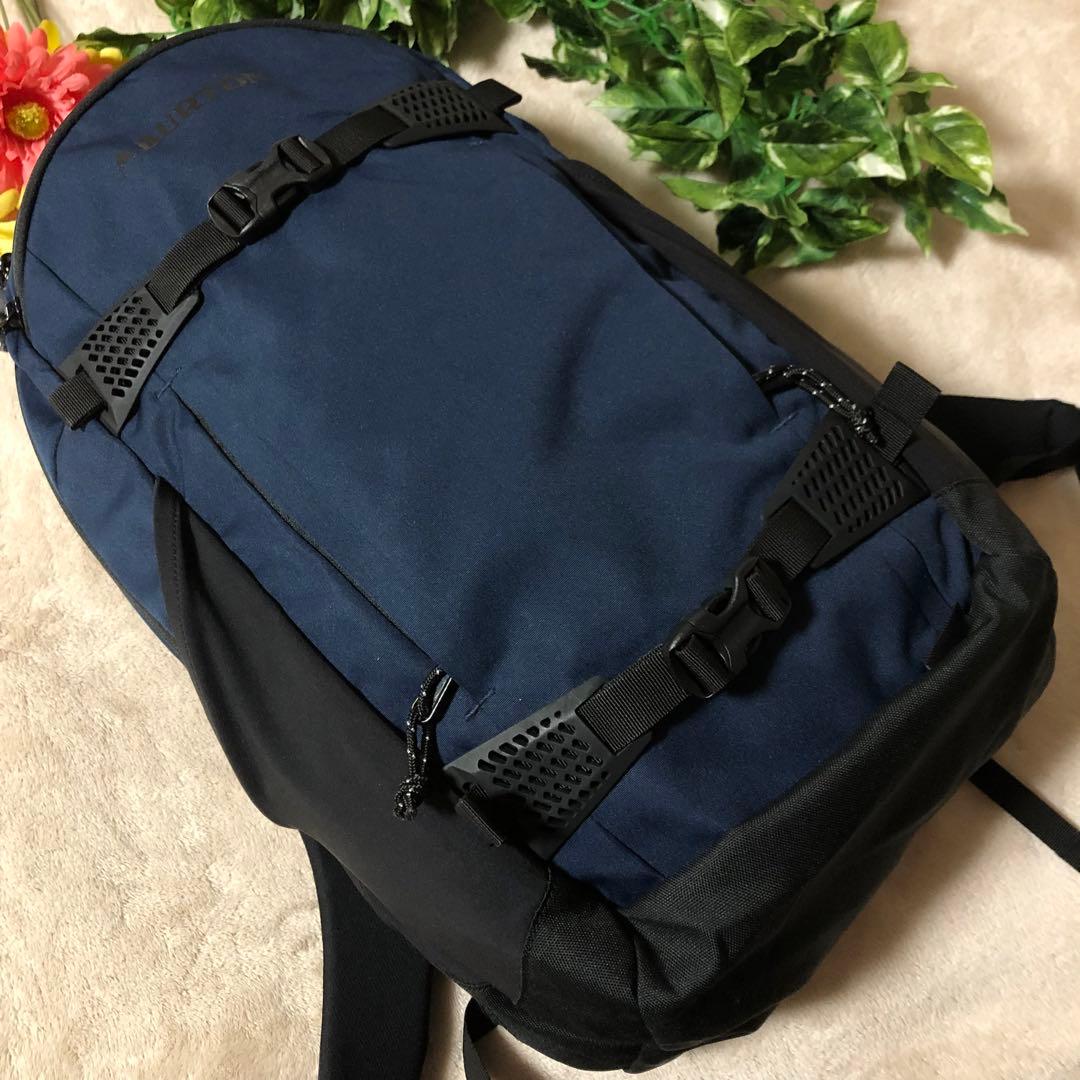 未使用に近い　極美品　バートン　デイ ハイカー 25L リュック　バックパック