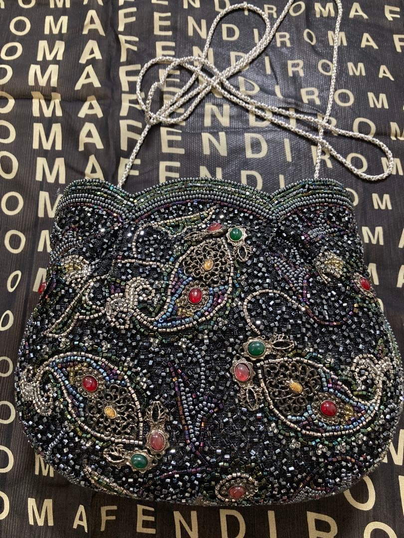 皇室御用達 LUMY はしもと ビーズバッグ