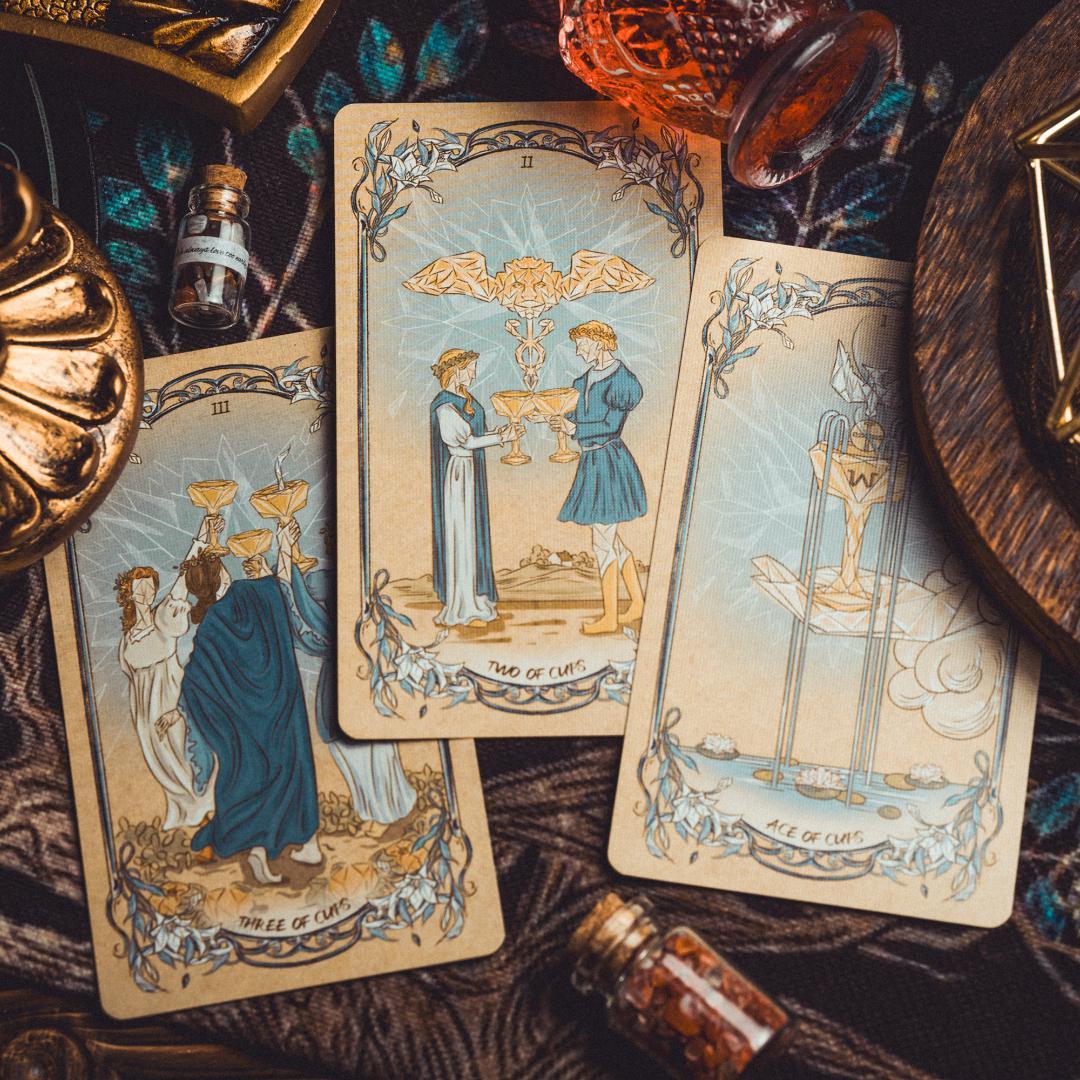 【正規品タロットカード】入手困難✨美と危険を体現する神話メデューサ／コレクターズ