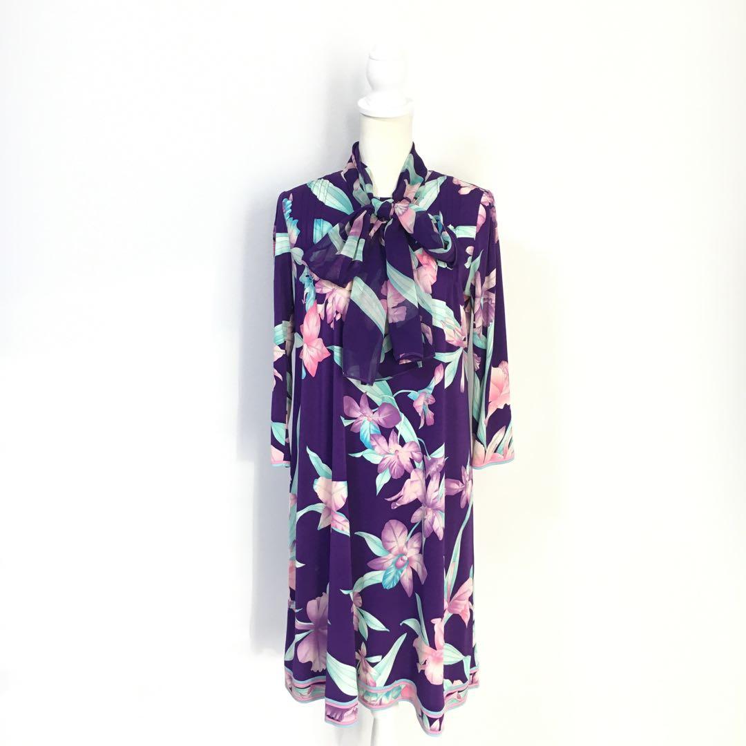 近年美品　LEONARD レオナール　カンカン　スカーフ　ベルト　ワンピース