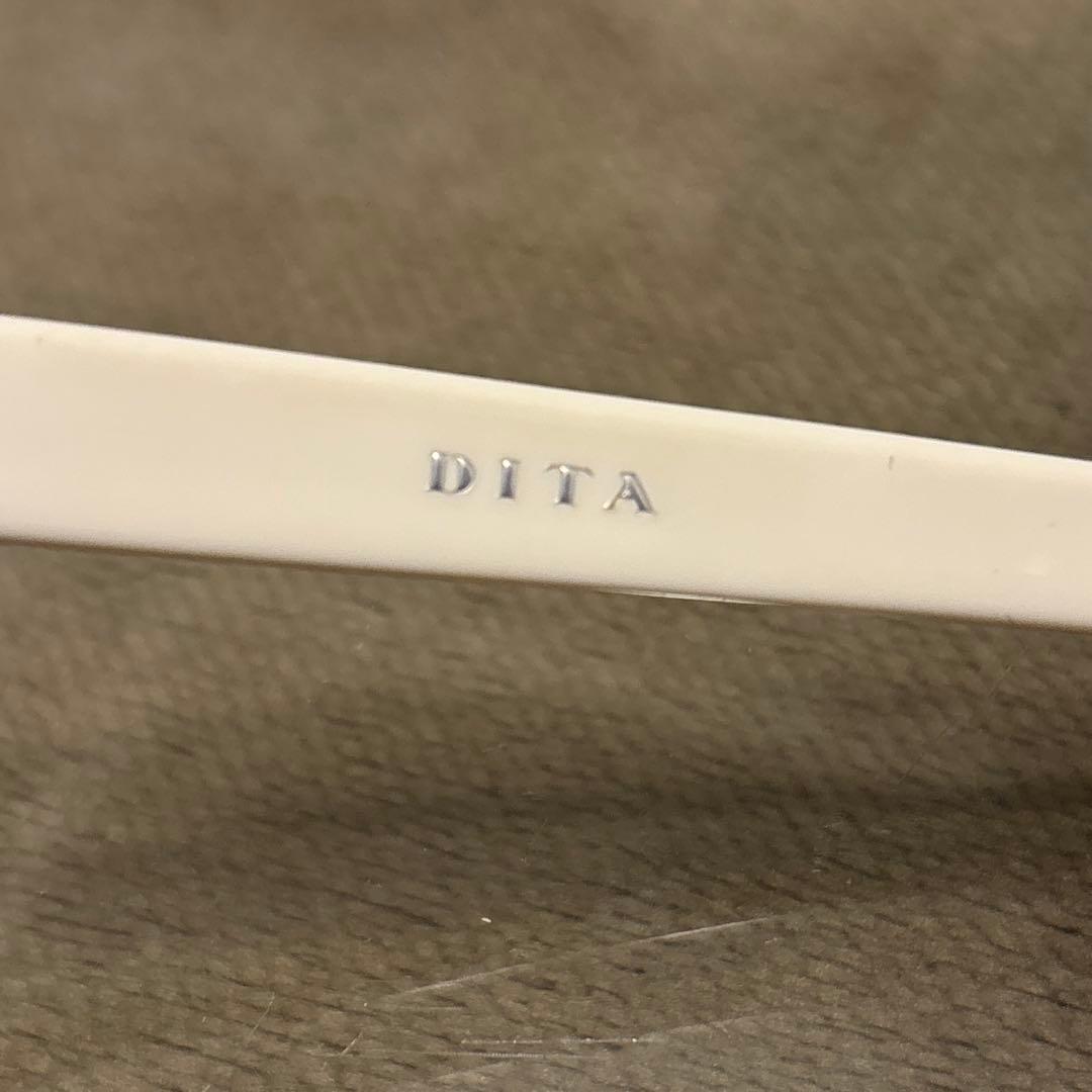 美品！DITA ディータ　Lever ホワイト