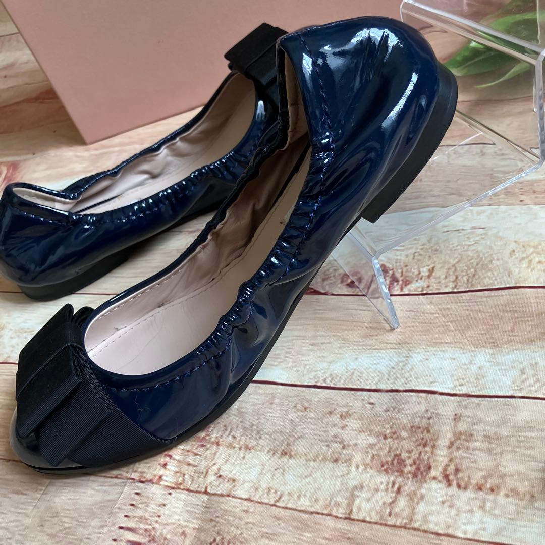 【美品】miu miu パテントレザーバレエシューズ ネイビー リボン付き 箱